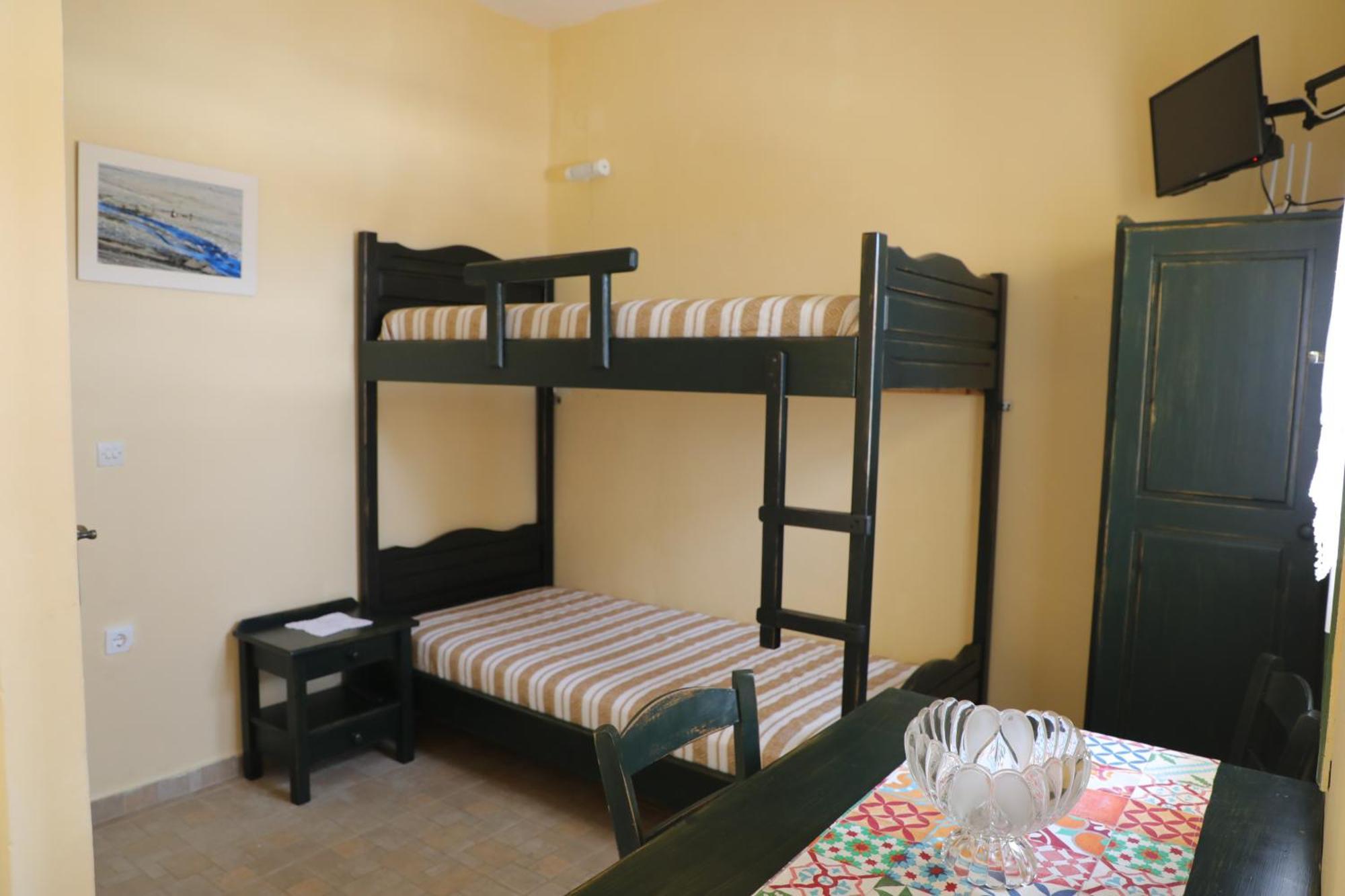 Panormos Apartments Extérieur photo